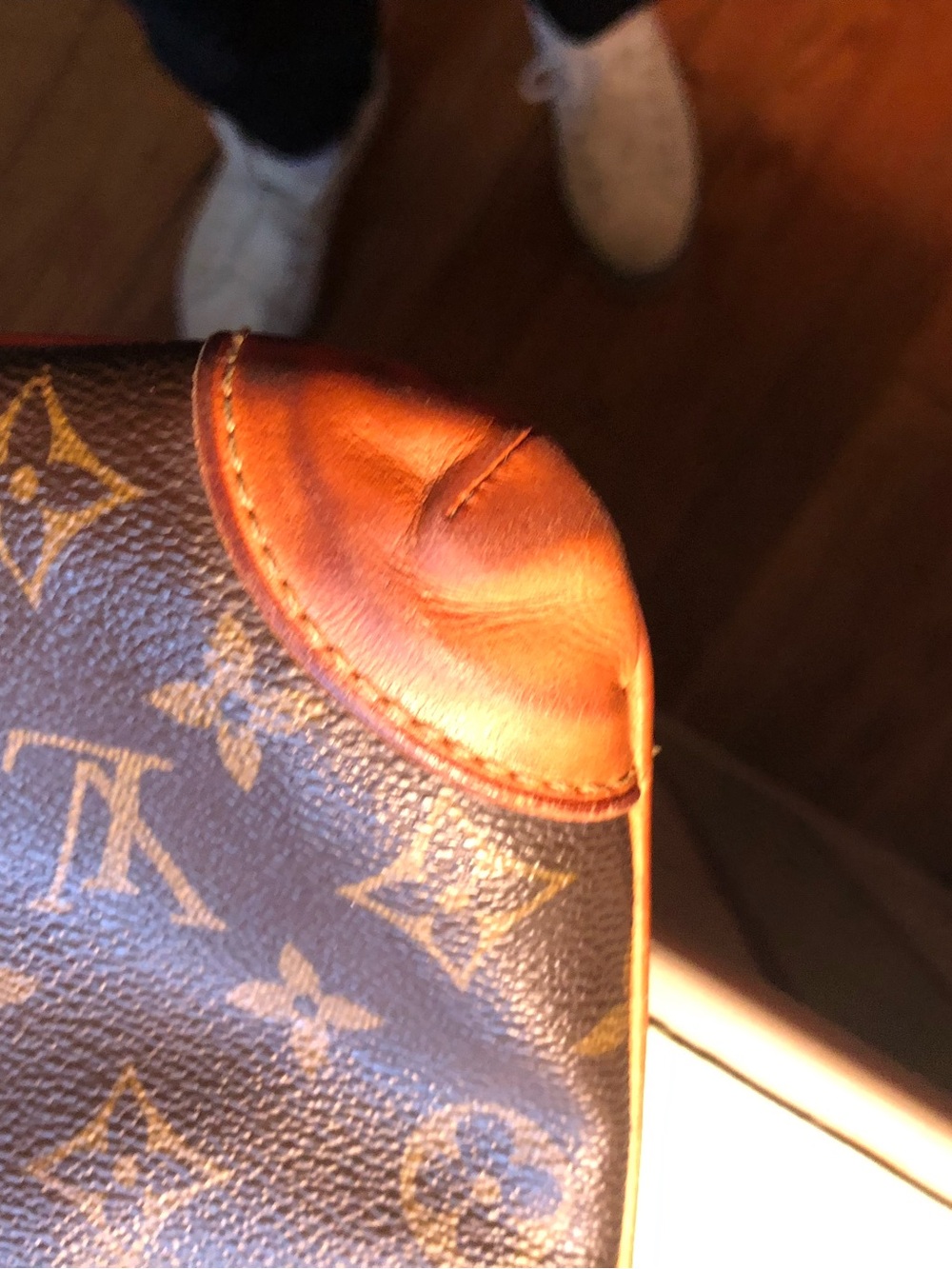 Louis Vuitton Red Suede Interior Shoulder Bag with Vachetta Trim - Picture 7 of 14